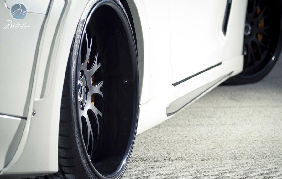  Nissan GT-R by Wald and Modulare Wheels 2014 года  (фото 10 из 17)